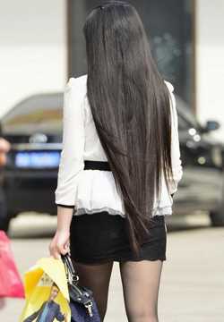 最全街拍紧身裙黑丝美女时尚大片相册