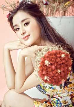 最新内地女演员郑媛元时尚宛若纯美花仙子壁纸