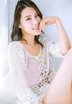 高清时尚女星韩丹彤低胸诱惑摄影图图集