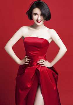 最新郑亦桐时尚性感大片曝光图集