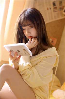 精选大长腿白皙诱人的清纯mm性感撩人的拍照姿势艺术照图册