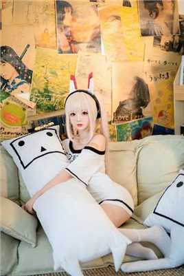 最新cosplay美女大眼睛迷人性感人体艺术摄影壁纸