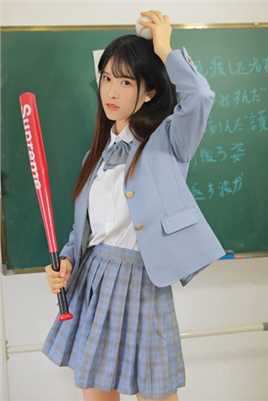 优质清纯美女校花学生制服性感短裙白丝大长腿教室相册