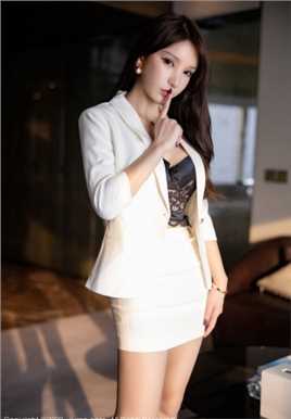 最新办公室女秘书周于希穿着性感包臀裙好身材错落有致私拍壁纸