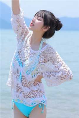 特别专辑丰满宅男女神三点式比基尼木瓜奶蜜桃臀图片