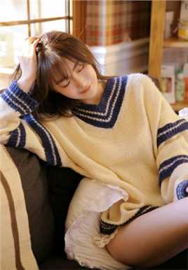 最新毛衣美女治愈温柔宅男女神性感撩人私房图片壁纸