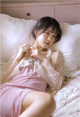 锁骨性感精致的娇软小妹妹肤白貌美高清极品图库