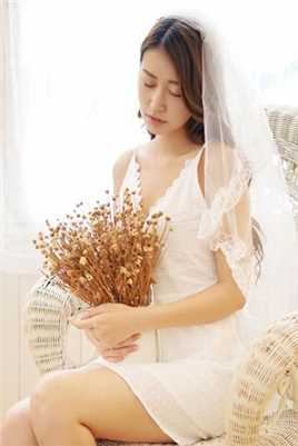 最全90后性感mm饰媛深v短裙双乳呼之欲出人体之美壁纸