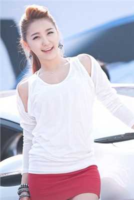 特别专辑笑容迷人的韩国嫩白美女车模方恩英高跟大长腿图片图片