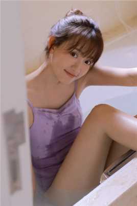 精选清纯美女连体泳衣湿身诱惑人体拍摄图册