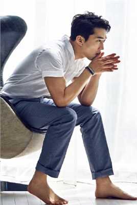 优质韩国帅哥宋承宪《Gentleman》时尚相册