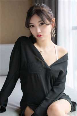 最全宅男女神小露香肩大长腿诱惑壁纸