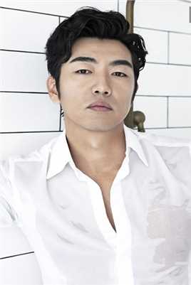 高清韩国男明星李钟赫bntnews时尚杂志封面图集