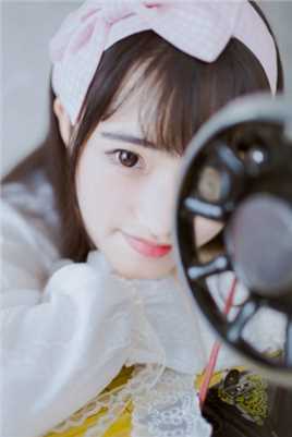精选清秀淡雅可爱美女裁缝清纯图图册