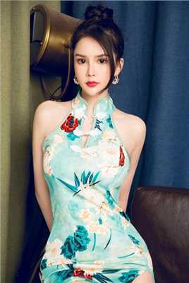 高清成女人人李丽莎性感旗袍人体艺术图集