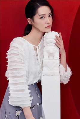 最新李沁清纯甜美时尚唯美大片壁纸