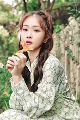 精选甜美女孩徐紫茵淑女风碎花裙精选图片图册