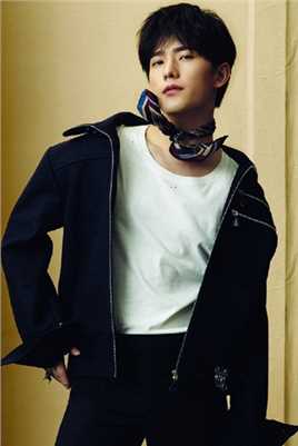 精选杨洋高清时尚休闲风杂志拍摄大片图片图册