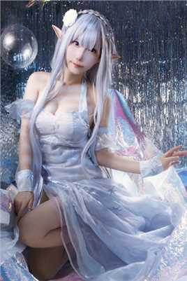 优质白发丰乳萌妹精灵耳造型cosplay魅惑好身材相册