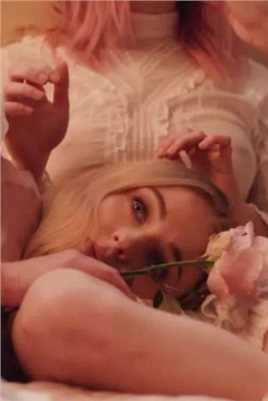 优质《权力的游戏》姐妹花白裙诱惑性感相册