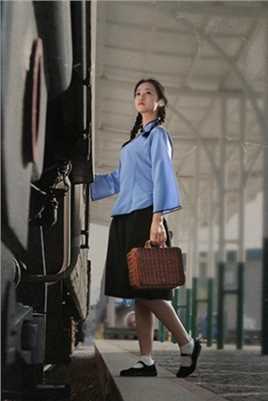 精选清纯甜美学生装女孩图片图册