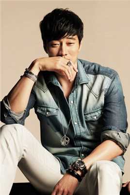 最新魅力大叔苏志燮时尚图片壁纸