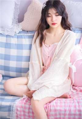 精选粉红女孩卧室性感图册