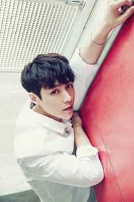 最全张艺兴(LAY，レイ)在《而立24》秋中的相册