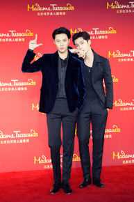 张艺兴(LAY，レイ)杜莎夫人蜡像馆前后照片