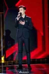 张艺兴(LAY，レイ)芭莎慈善夜壁纸壁纸