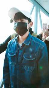 王源(Roy)的机场画报2017生活照