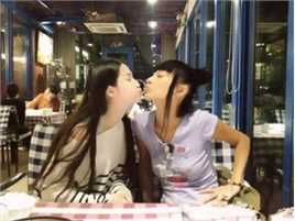 蓝心妍(Crazybarby Leni Lan、ЛаньЯнь、)蓝燕白灵玩亲亲证实出柜传闻壁纸壁纸