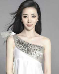 最全李思思素颜照