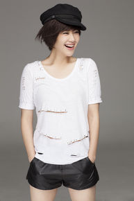 左小青高清短发图集